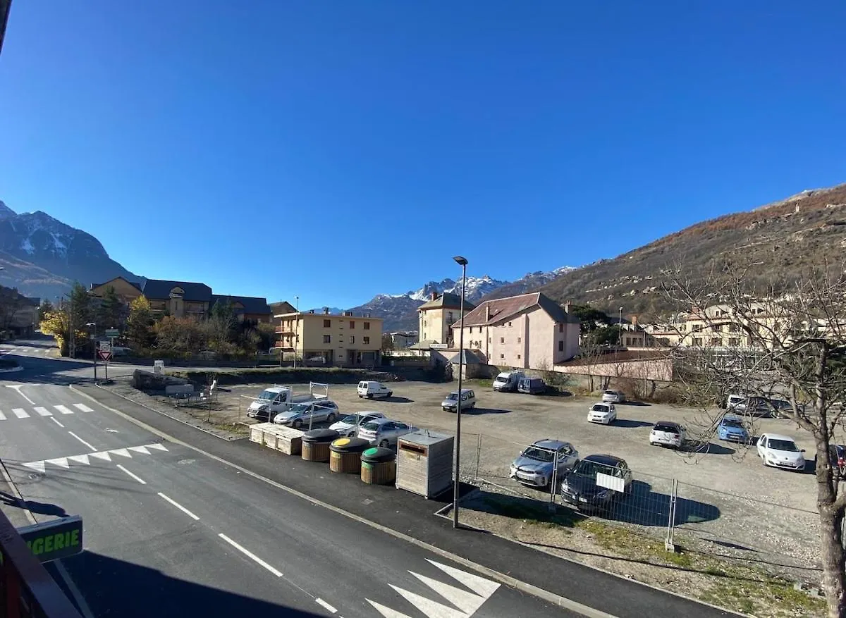 O Cosy, Grand T3, Near Train Station Apartment Briancon